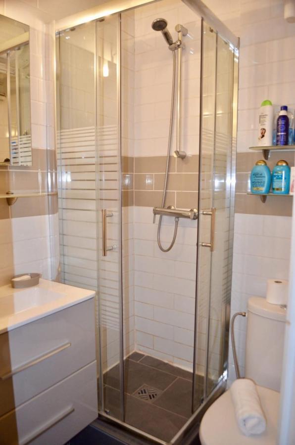 Lovely Studio In The "Marais" Париж Екстериор снимка